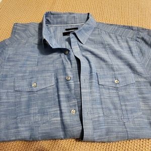 Short sleeve button down